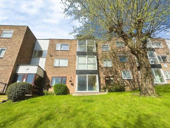 1-bed flat on Heywood Court, Manchester, £90,000