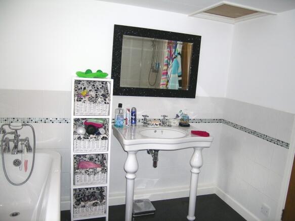 bathroom2