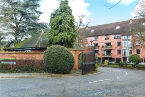60, Winslow Close, Pinner HA5 2QY