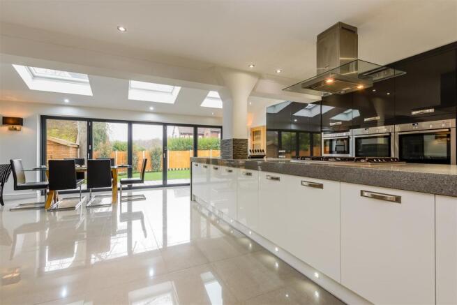 8284899-interior15-m