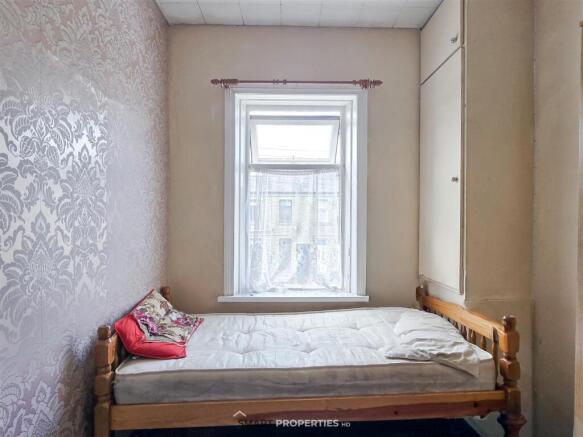3 bed Terraced for sale Image 7