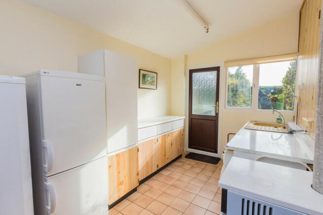 Utility Room/Boot...