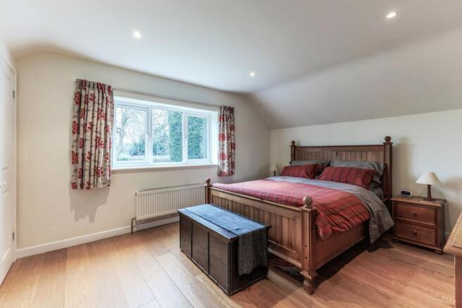 Main Bed 1