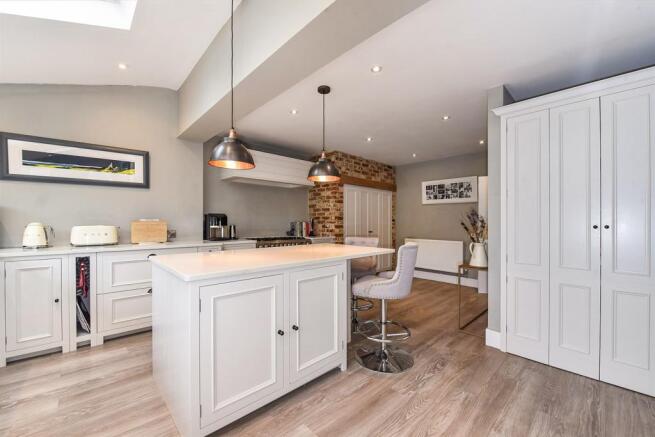 Kitchen/dining