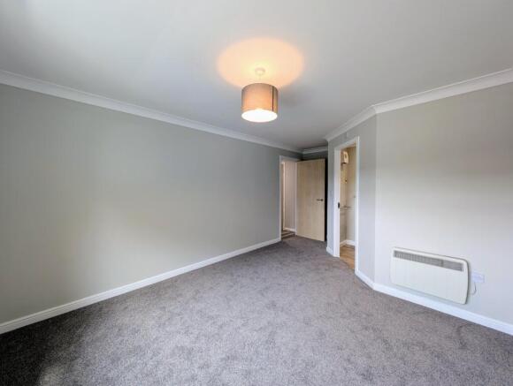 2 bed Flat to rent Image 9