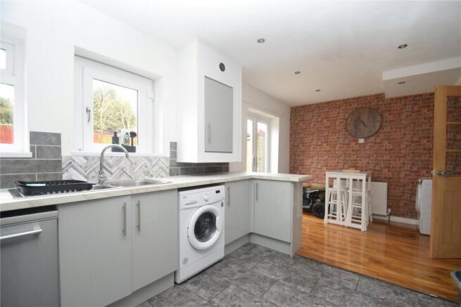 3 bed Terraced for sale Image 6