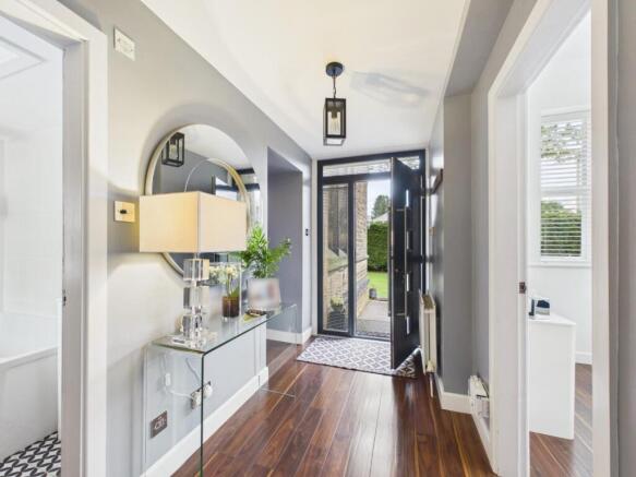 3 bed House for sale Image 8