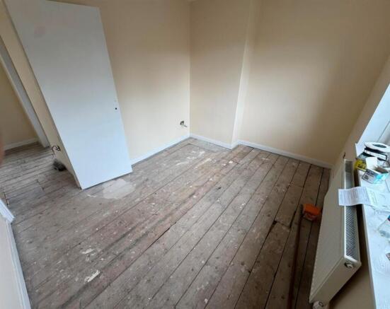 3 bed Semi-Detached for sale Image 10