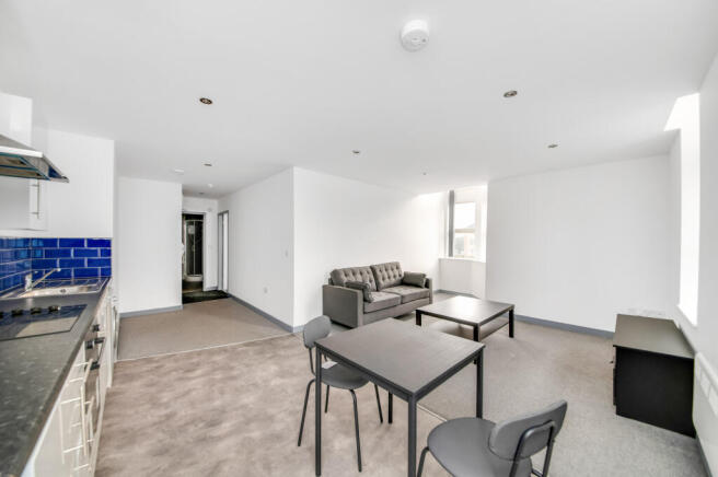 1 bed Apartment to rent Image 5
