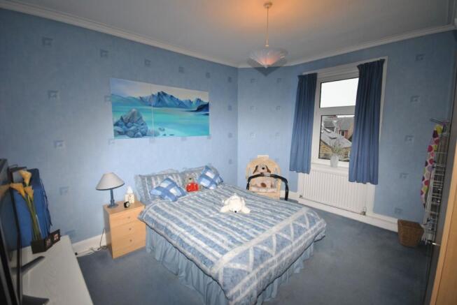 BEDROOM 2