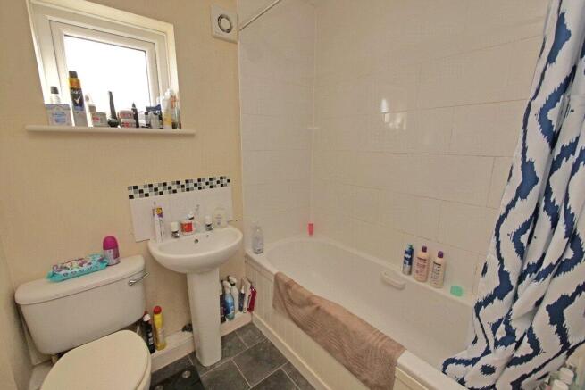 2 bed Town House for sale Image 7