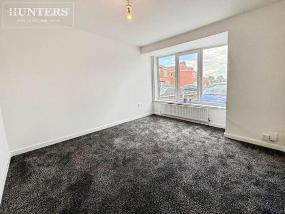 2 bed Semi-Detached to rent Image 5