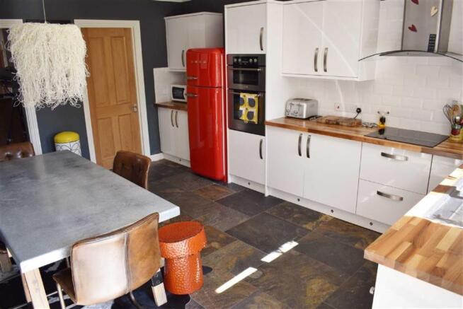 Kitchen/Dining Room