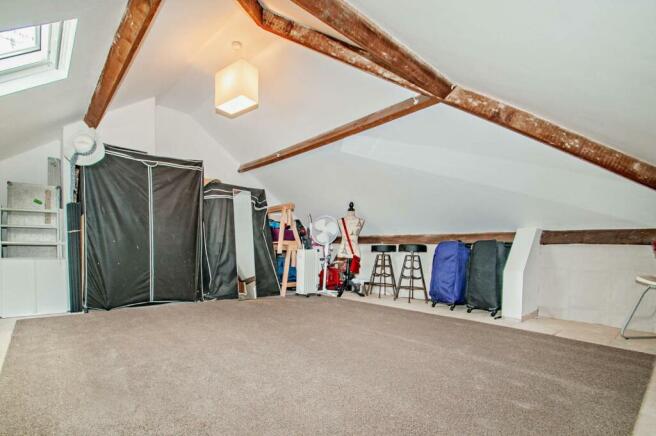 8549114-interior20-800.jpg