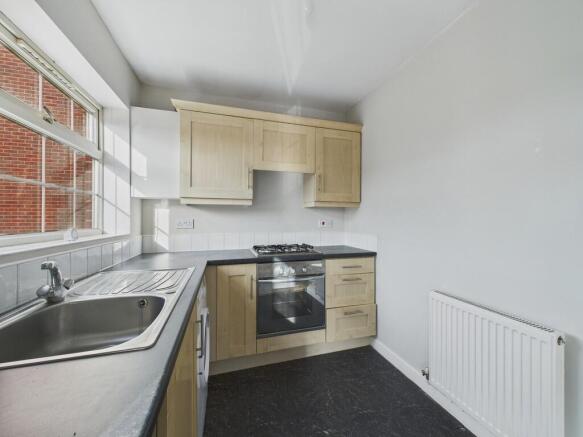 2 bed Apartment for sale Image 5