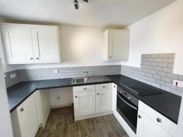 Sheridan Court, Vickers Way, Hounslow photo 5