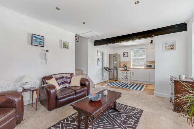 2 bed Flat for sale Image 7