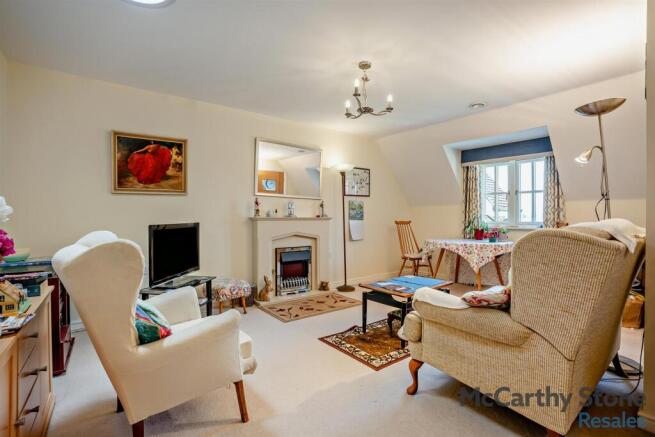 8688642-interior11-800.jpg