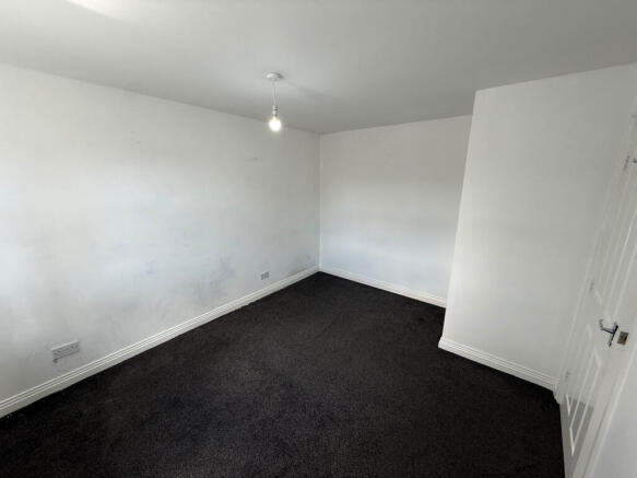 3 bed Terraced for sale Image 10