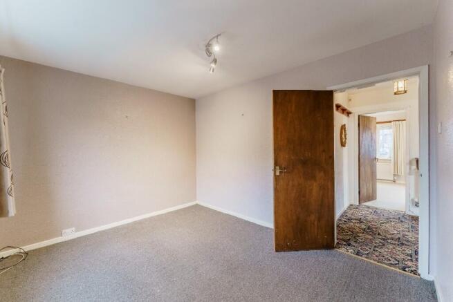 5 bed Detached Bungalow for sale Image 12