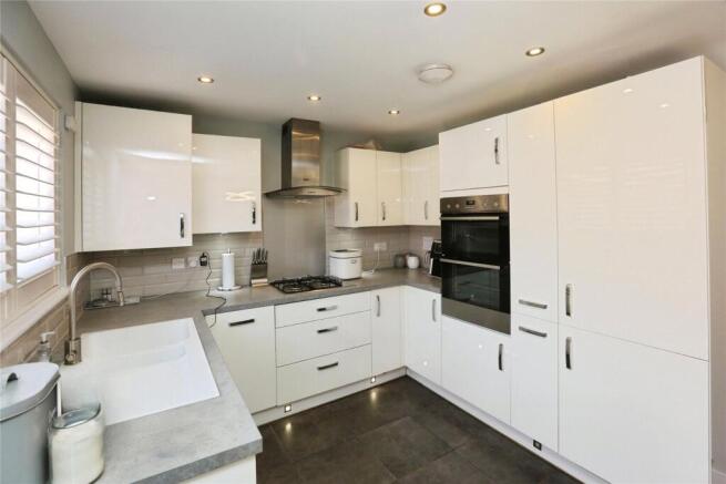 Parsons Avenue, Bursledon, Southampton, Hampshire, SO31 photo 4