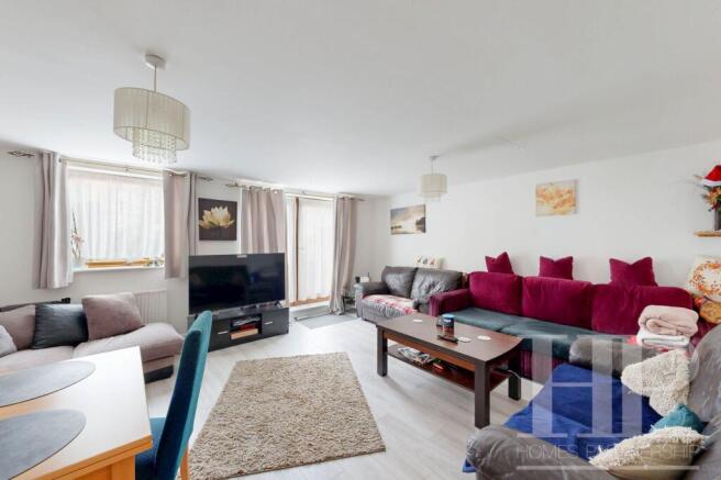 Lounge/dining room