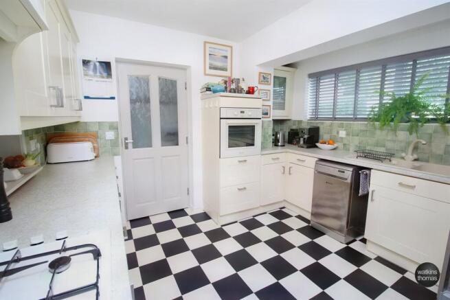 Kitchen 3