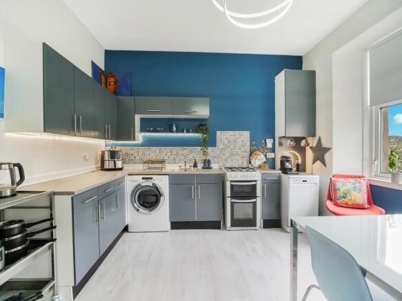 Kitchen/ Dining Area