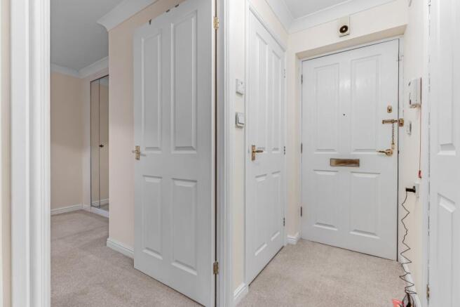 1 bed Retirement Property for sale Image 11