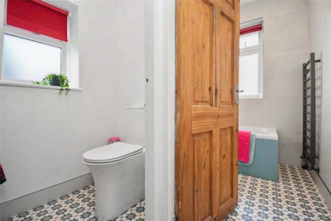 3 bed Semi-Detached for sale Image 9