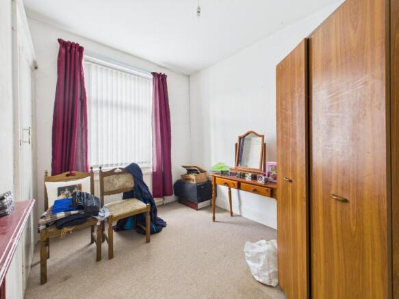 4 bed House for sale Image 7