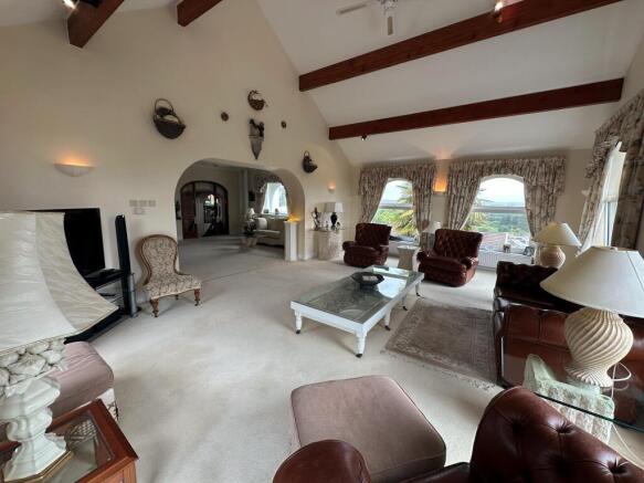 upper lounge 2
