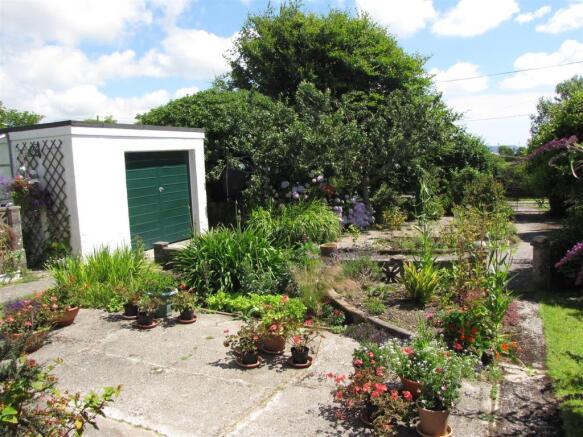 6553 gdn3.JPG