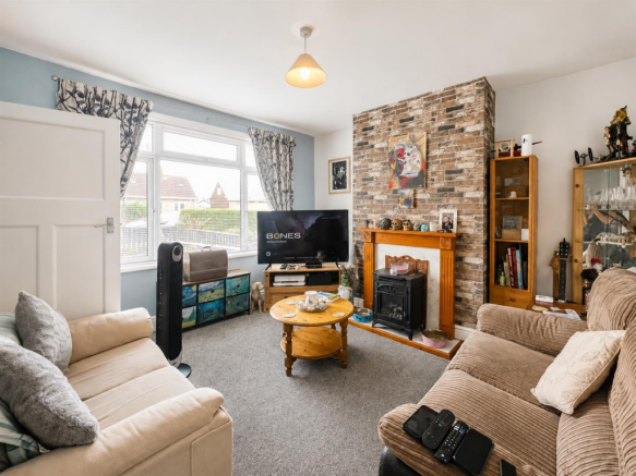 2 bed Terraced for sale Image 2
