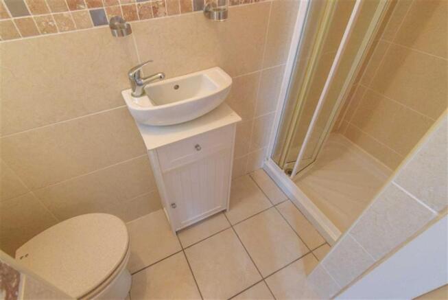 En-suite Shower