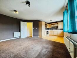 186, Holland House Road, Preston PR5 4HY