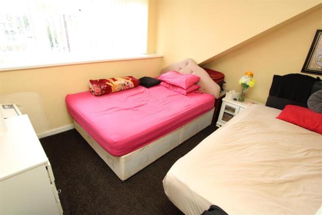 4 bed Terraced for sale Image 10