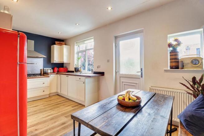 KITCHEN-DINER