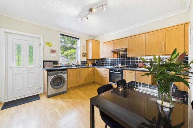 3 bed Terraced for sale Image 4