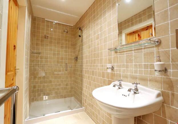En Suite Shower Room