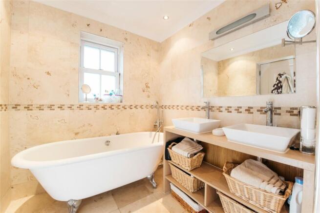 En Suite Bathroom