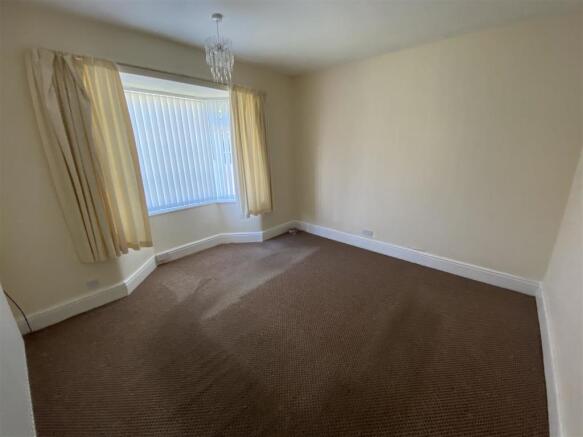 Bedroom no.1 front double: