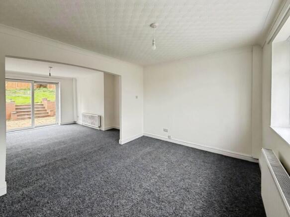 House in Sandwell, West Midlands - More