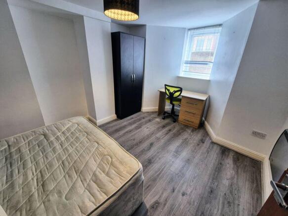 7 bed Terraced for sale Image 12