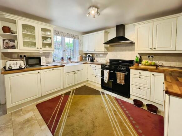 3 bed Cottage for sale Image 5
