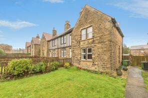 15, Newsome Avenue, Newsome, Huddersfield HD4 6JW