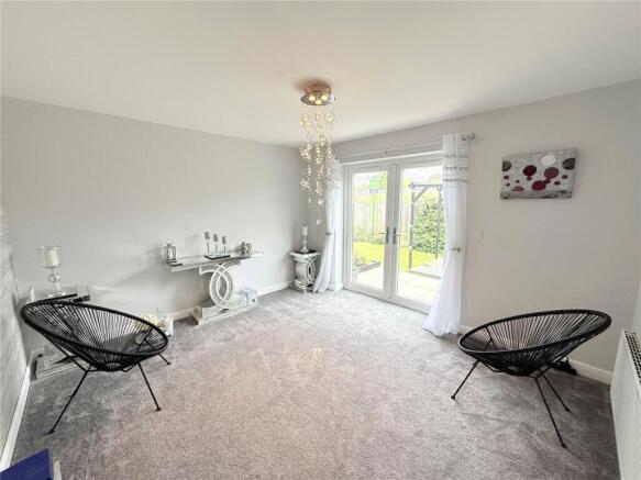 4 bed Detached for sale Image 11