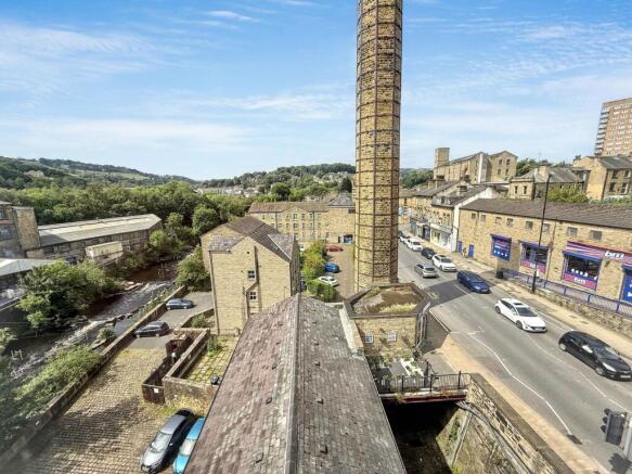 2 bed Flat for sale Image 4