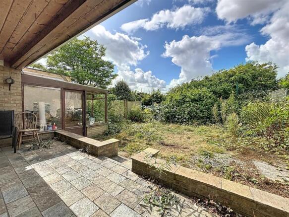 4 bed Detached for sale Image 11