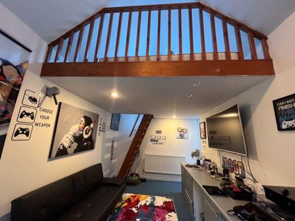 Bedroom 5/Playroom